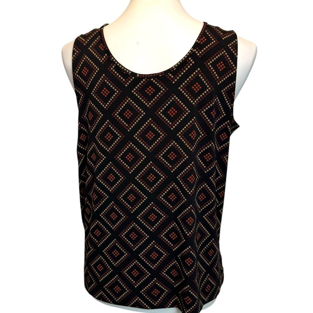 Geometric Pattern Sheath Tank Top - Picture 3 of 3
